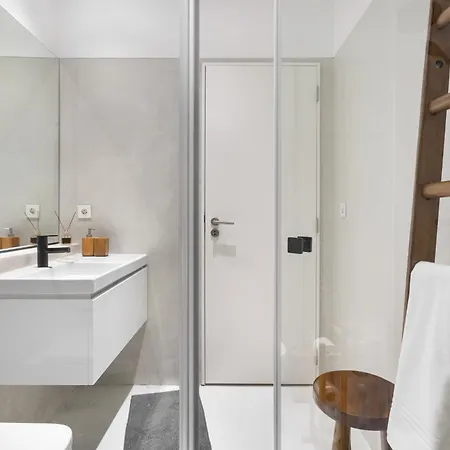 Joivy Exquisite Near Bica Elevator Daire Lisboa