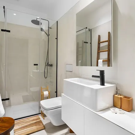 Joivy Exquisite Near Bica Elevator Διαμέρισμα