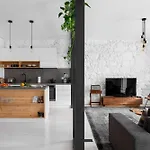 Διαμέρισμα Joivy Exquisite Near Bica Elevator *