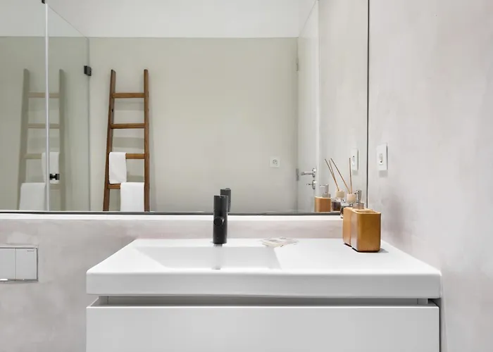 Joivy Exquisite Near Bica Elevator Apartamento Lisboa